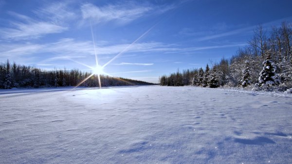 Снег и солнце