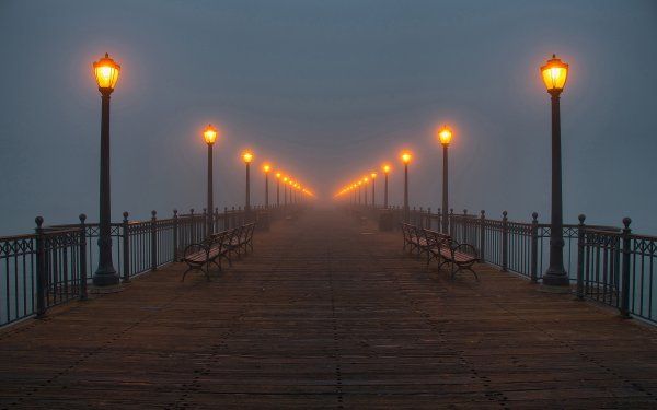 Мост с фонарями