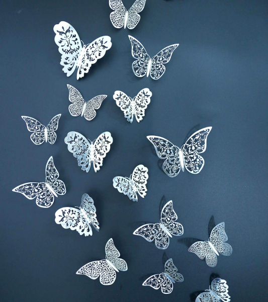 Серебристые бабочки