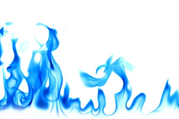 Синий огонь на белом фоне