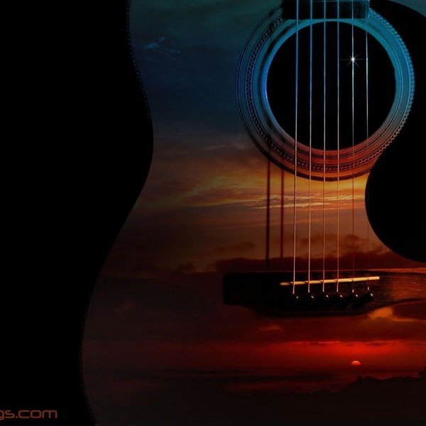 Гитара на фоне заката