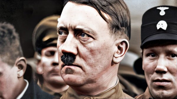 Адольф Гитлер 1927