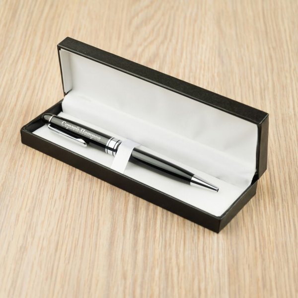Ручка с гравировкой в футляре