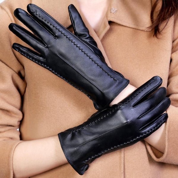 Женские чёрные кожаные перчатки