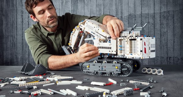 Лего Technic 42100