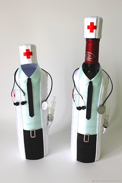 Бутылка врач