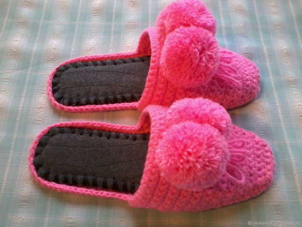 Вязаные тапочки. Knitted Slippers.