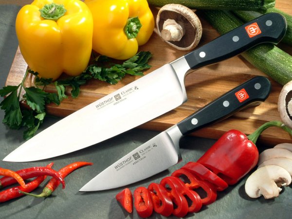 Нож для кухни сталь v690