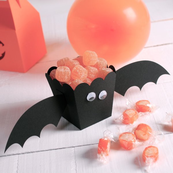 Упаковка конфет для Хэллоуина