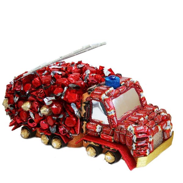 Пожарная машина из конфет подарочные