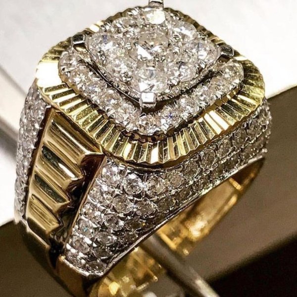 Золотое кольцо ролекс с бриллиантами