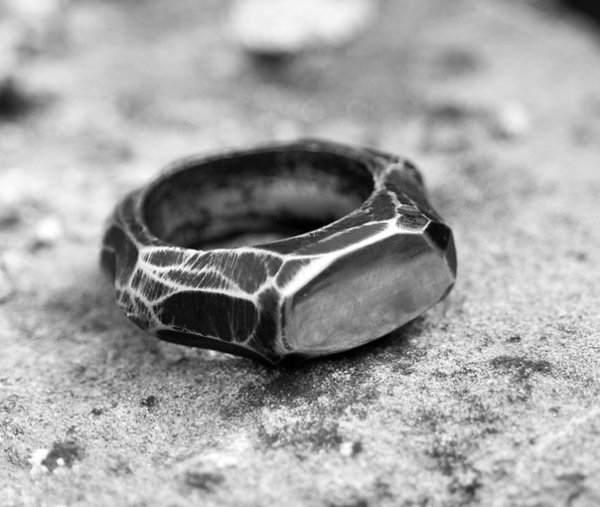 Необычные мужские кольца