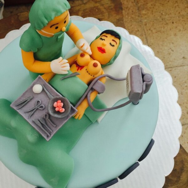 Оригинальный торт для хирурга