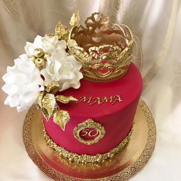 Торт с короной для девушки