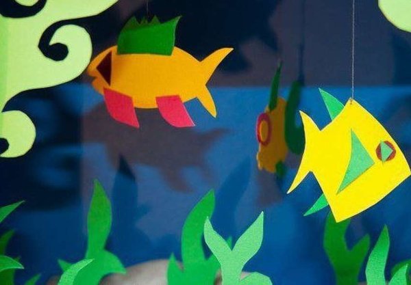 Поделка аквариум с рыбками из бумаги