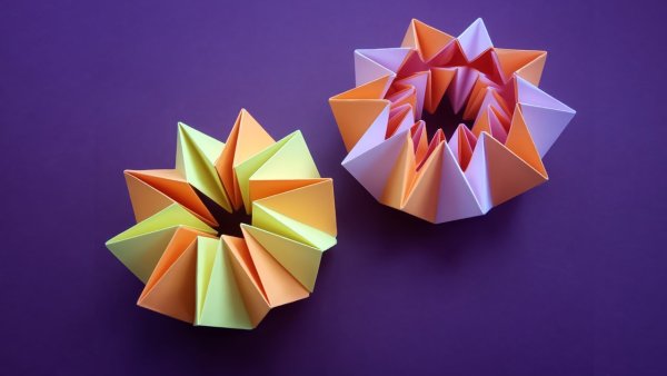 Игрушка оригами Калейдоскоп
