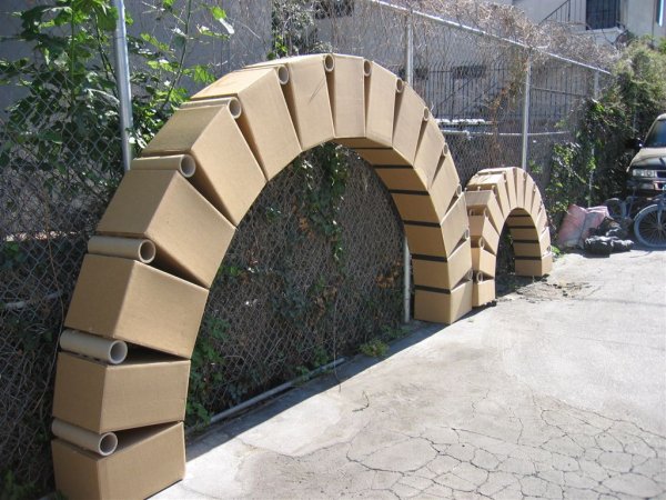 Картонная арка