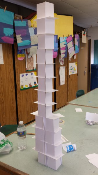 Башня из бумаги без клея