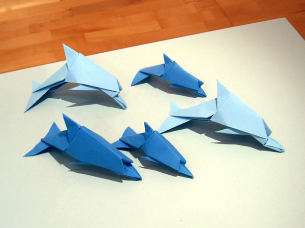 Дельфин из оригами
