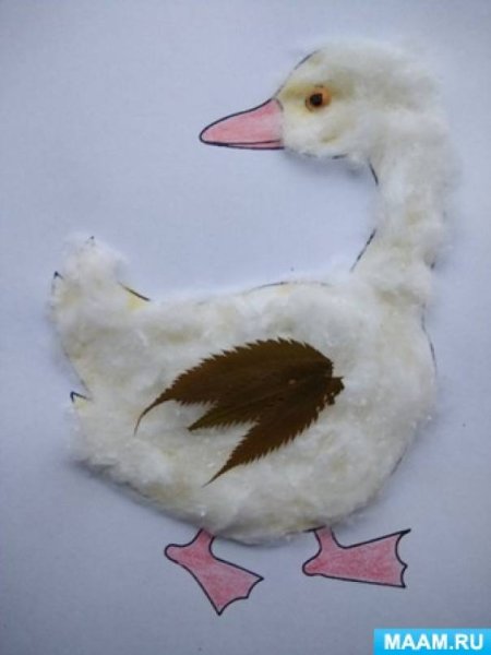Плюшевая утка белая