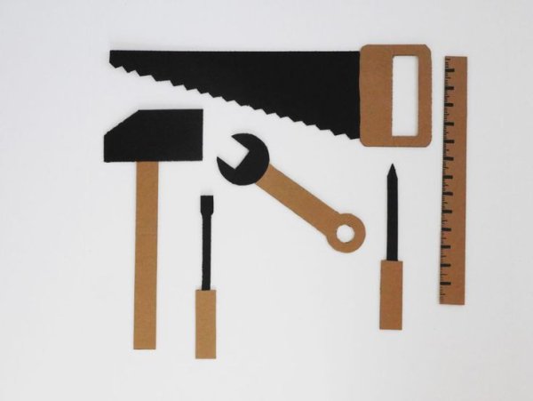 Инструменты плотника из картона