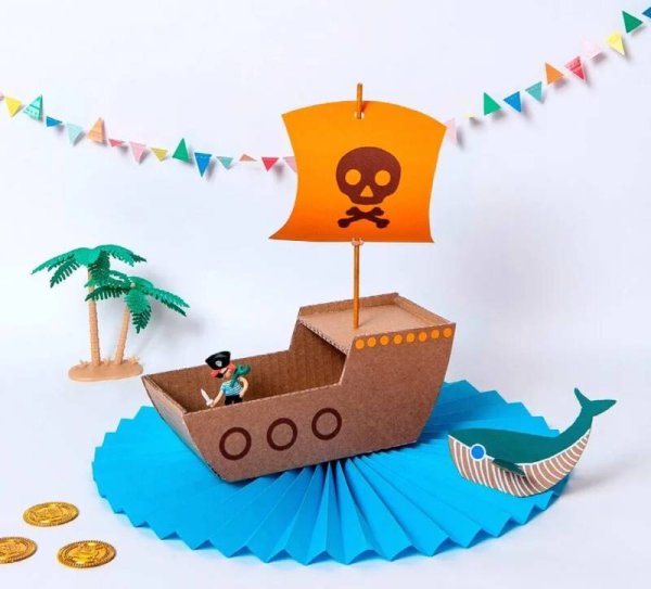 Корабль из картона для детского сада