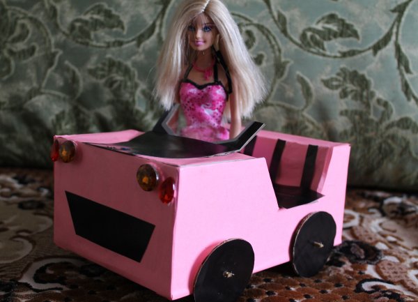 Машина для Барби своими руками