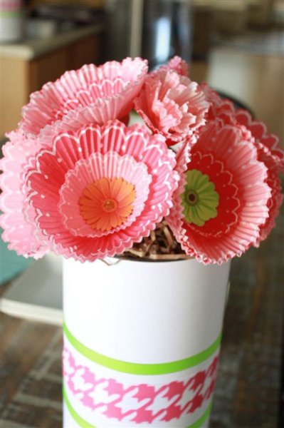 Цветы из бумажных формочек для кексов