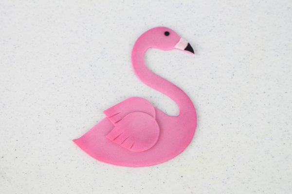 Фламинго из соленого теста