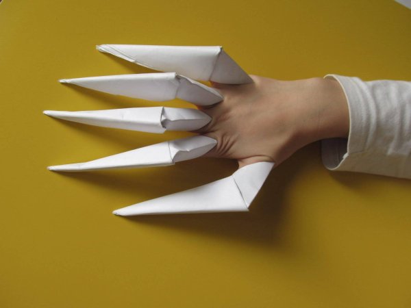 Оригами из бумаги когти Росомахи