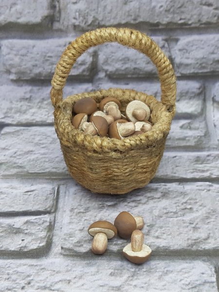 Поделка корзинка с грибами