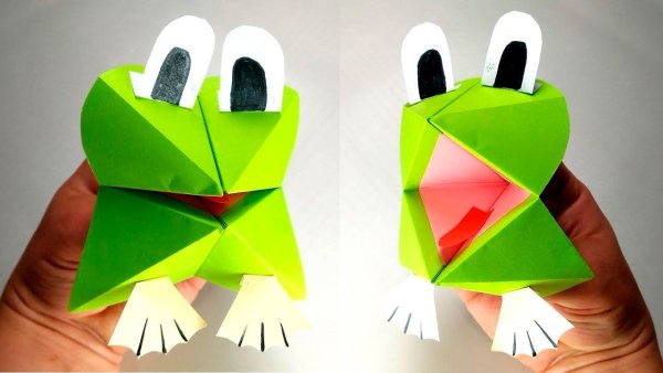 Игрушка оригами лягушка