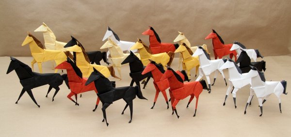 Оригами лошадка