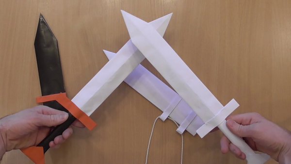 Объемный меч из бумаги