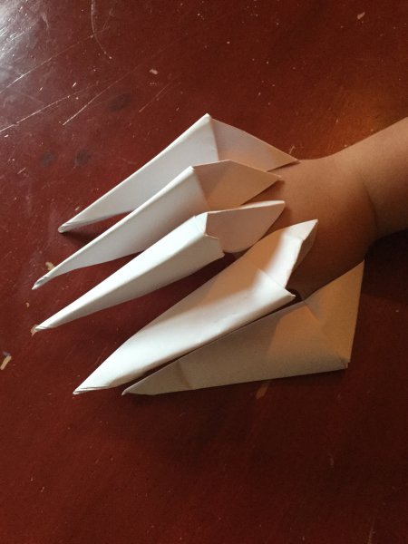 Когти из бумаги оригами