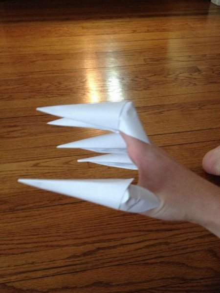 Бумажные когти на пальцы из бумаги