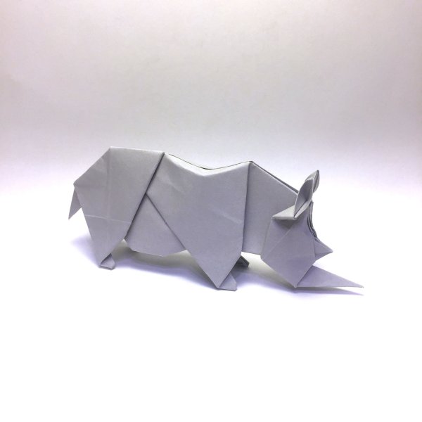 Бумажный носорог оригами