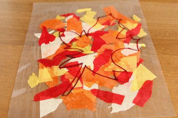 Поделки из листьев и цветной бумаги