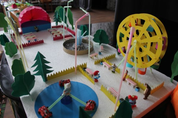 Макет детской площадки для детей