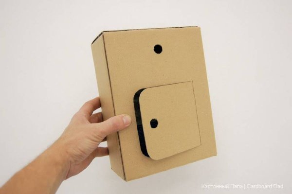 Почтовый ящик из картонной коробки