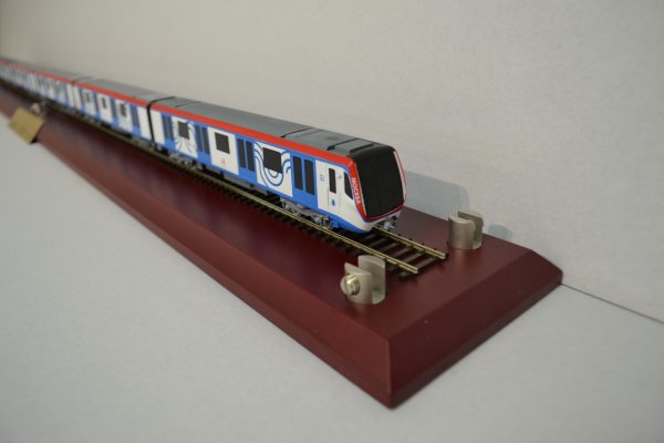 Масштабная модель поезда метрополитена