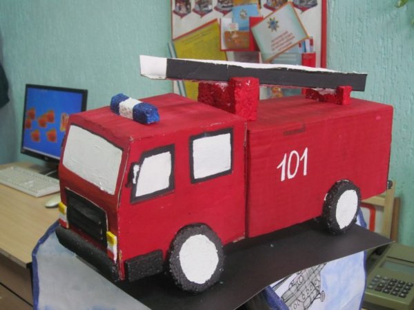 Пожарная машина поделка из картона
