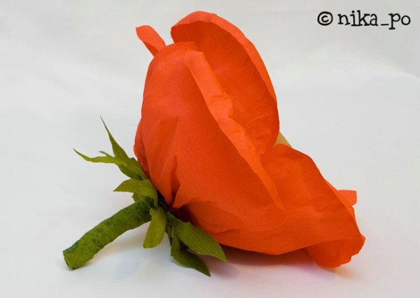 Шапка цветок из гофрированной бумаги