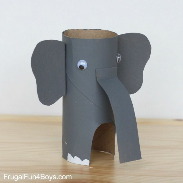 Слон из картона