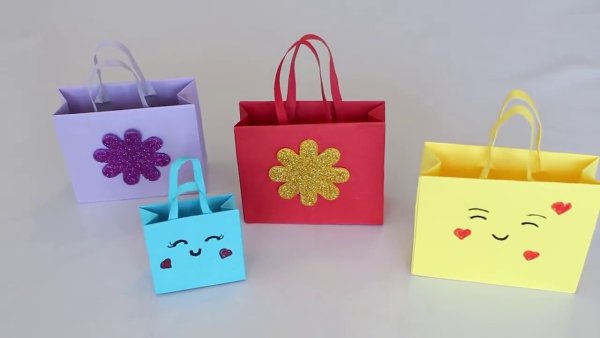 Бумажные сумочки для подарков