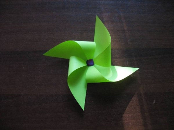 Оригами вентилятор из бумаги