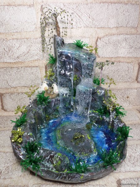 Декоративный фонтанчик для сада