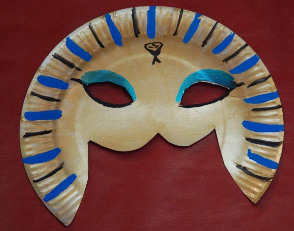 Карнавальная маска из бумажной тарелки