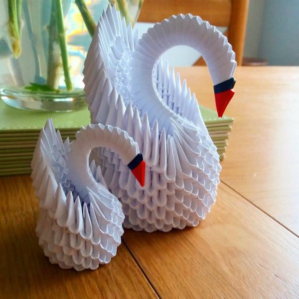 Лебедь из бумаги модульное оригами
