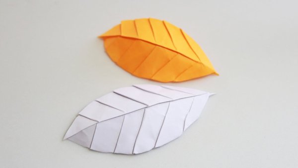Листочки из бумаги